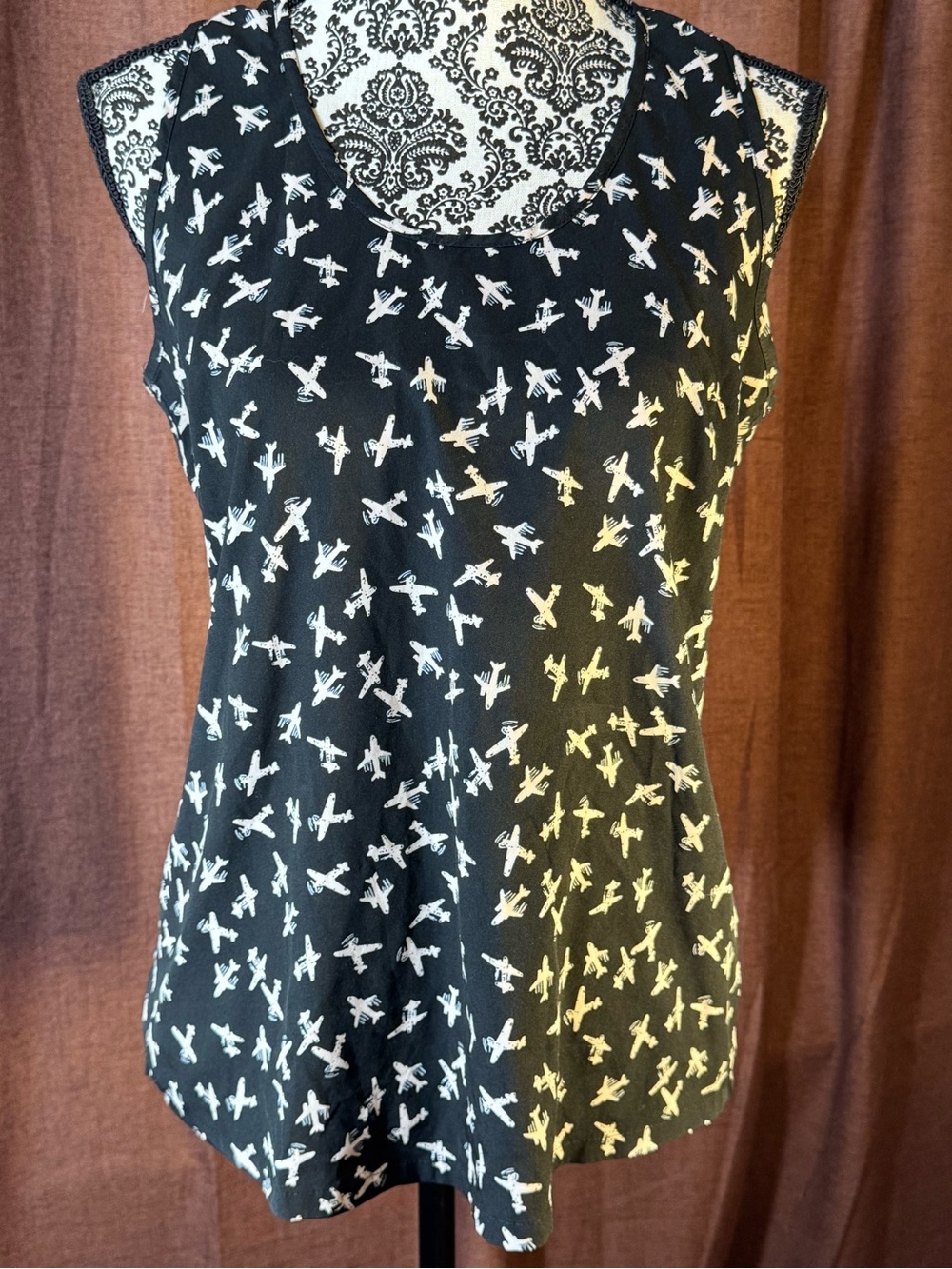 Banana Republic Airplane Print Black and White Sleeveless Printed Tank Top sz Sm